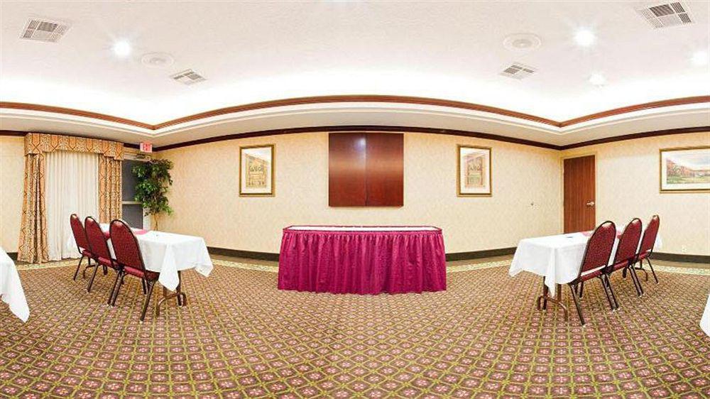 Holiday Inn Express Hotel & Suites Gainesville By Ihg Ngoại thất bức ảnh