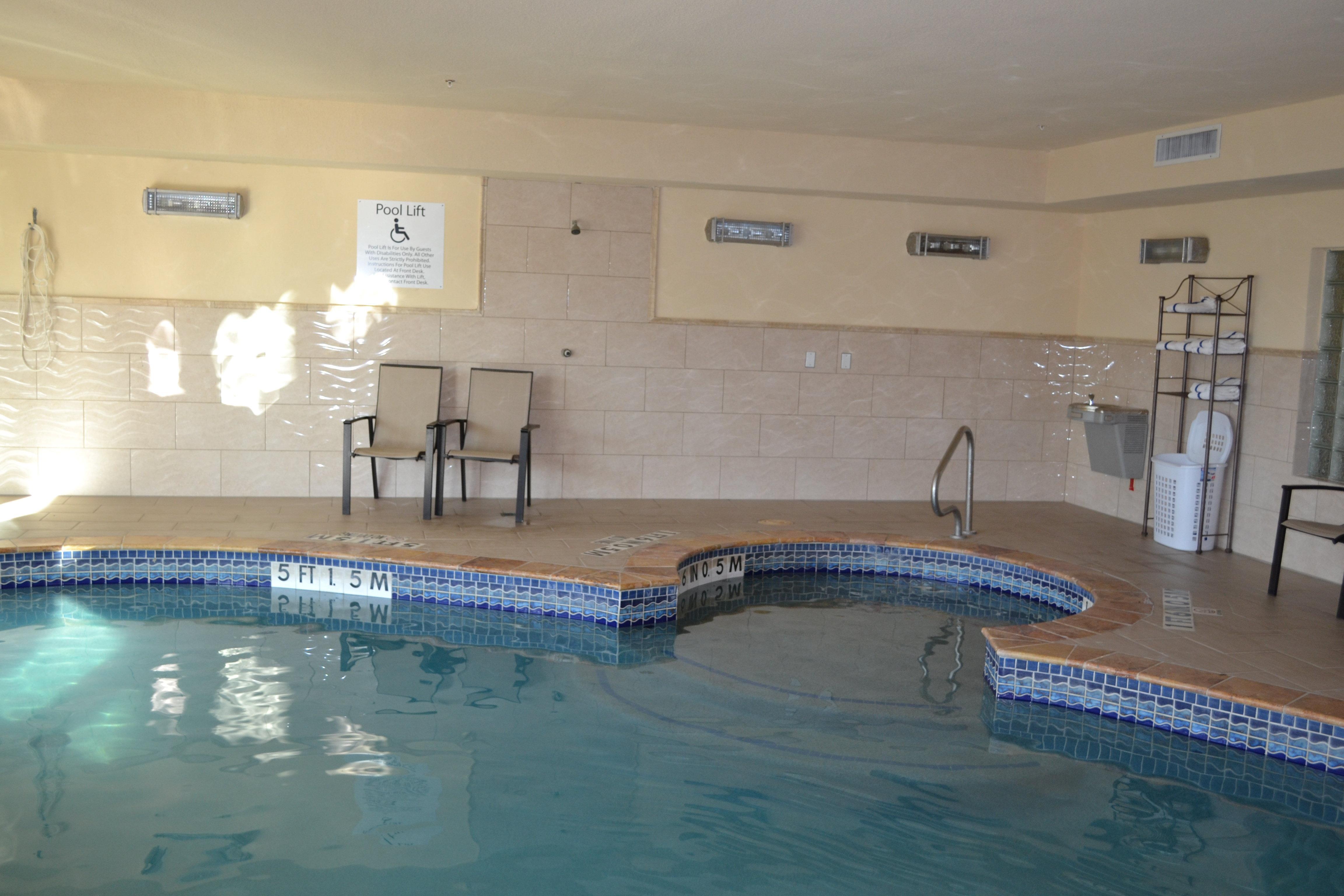 Holiday Inn Express Hotel & Suites Gainesville By Ihg Ngoại thất bức ảnh