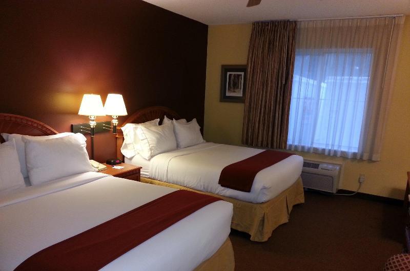 Holiday Inn Express Hotel & Suites Gainesville By Ihg Ngoại thất bức ảnh