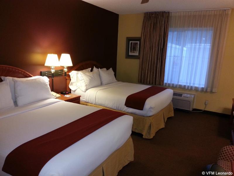 Holiday Inn Express Hotel & Suites Gainesville By Ihg Ngoại thất bức ảnh