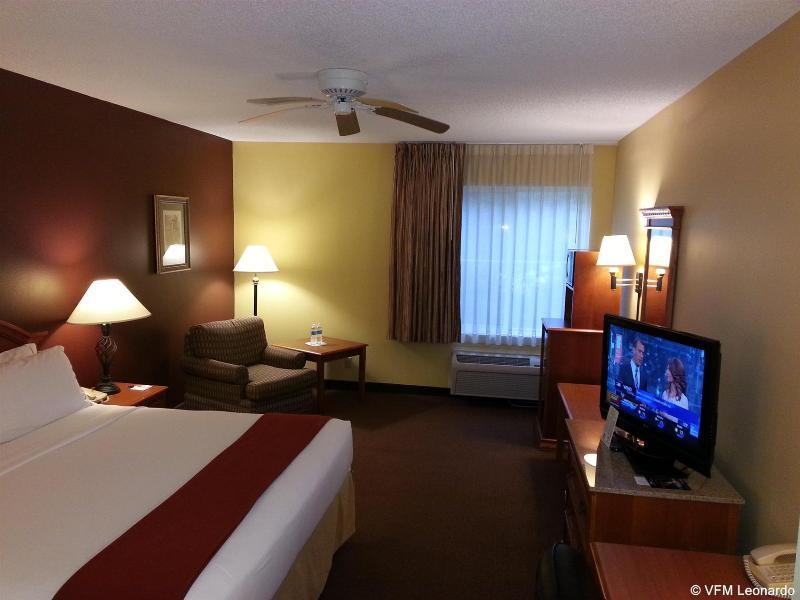 Holiday Inn Express Hotel & Suites Gainesville By Ihg Ngoại thất bức ảnh